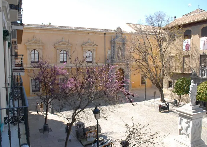 La Perla Konukevi Granada