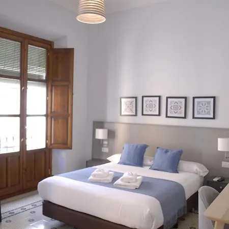 La Perla Guest house 2*