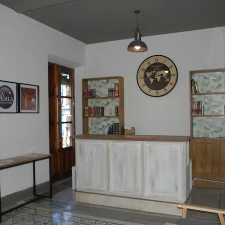 La Perla Guest house 2*
