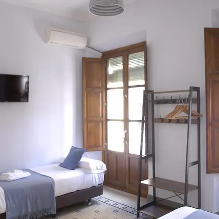 La Perla Guest house 2*